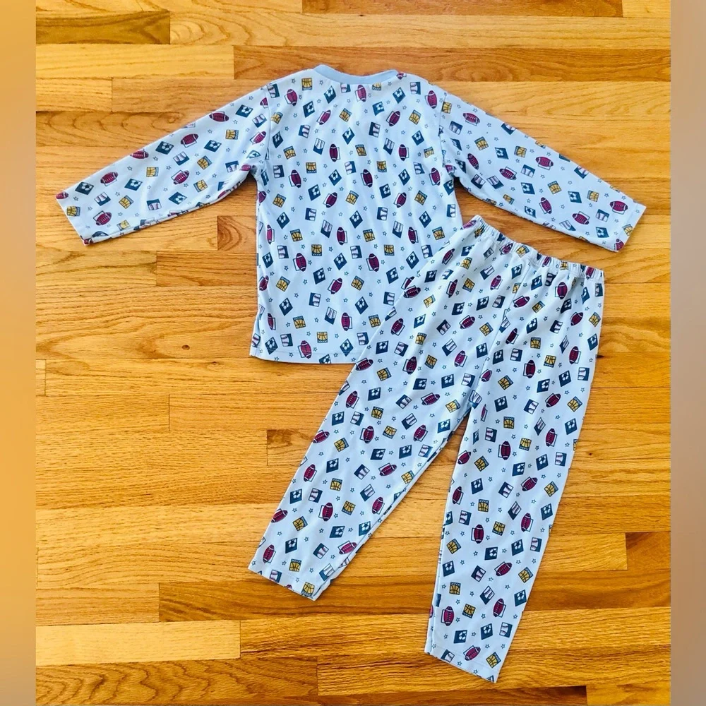 A set of 5 pairs kids pajamas - animal, vehicle & sport prints size 4